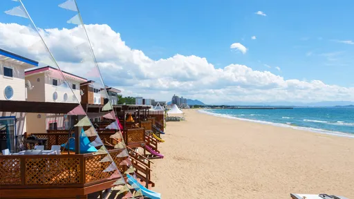 ぶどうの樹ふくつ海岸通り　光の海ホテル＆リゾート　波の音（旧：グランピング福岡）